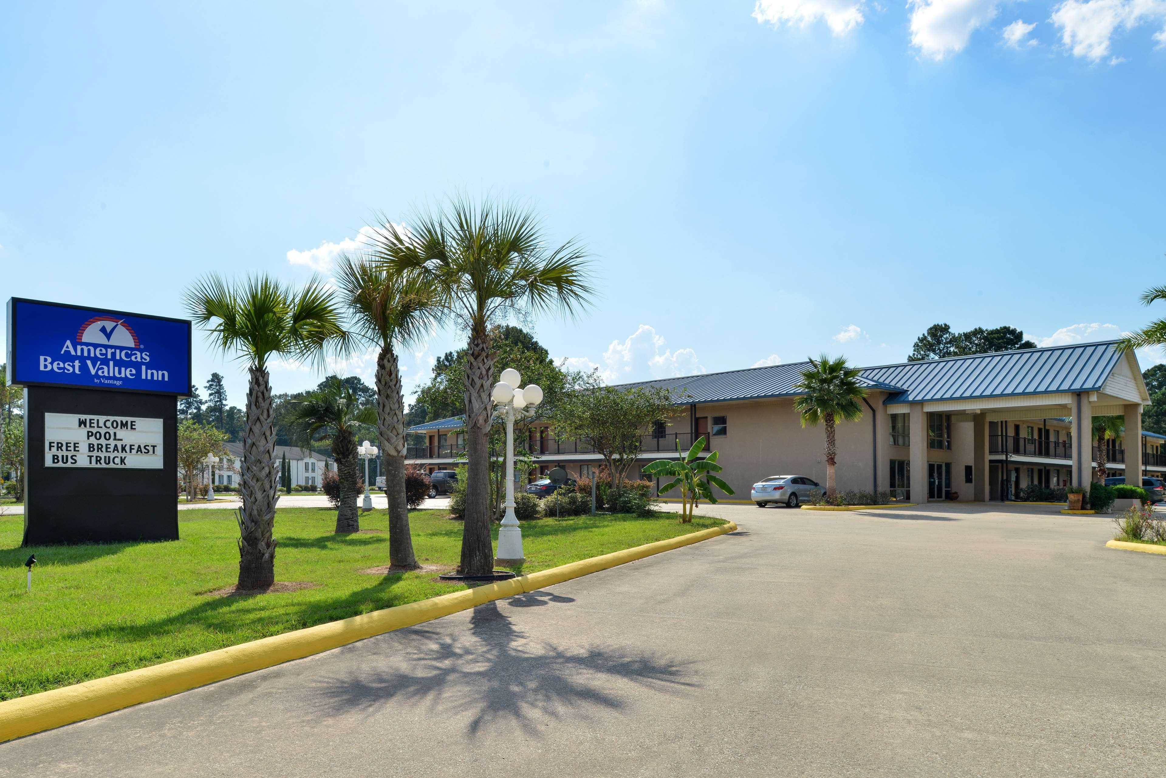 Vila Gale Cabo Cabo de Santo Agostinho Exteriör bild An AmericInn in Gulfport, Mississippi